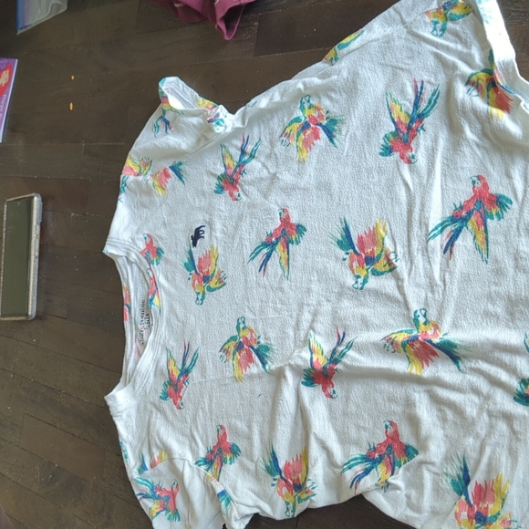 Abercrombie T shirt size 13/14 girls - Picture 3 of 4